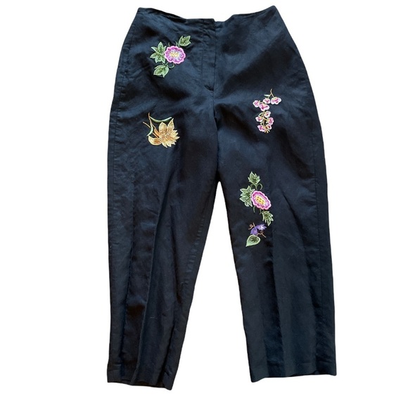 Larry Levine Black Linen Floral Embroidered Capris pants. Size 10 - Picture 1 of 15